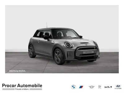 Gebraucht Mini Cooper SE Essential 135 kW (184 PS) 2022 Moonwalk grey Kleinwagen