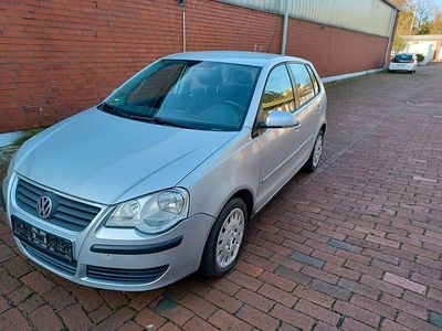 Gebraucht VW Polo 69 PS (50 kW) 2006 Silber Kleinwagen