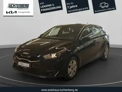 Gebraucht Kia Ceed Vision 120 PS (88 kW) 2024 Schwarz Kleinwagen