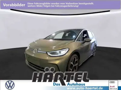 Gebraucht VW ID.3 Pro 150 kW (204 PS) 2023 Dark olivine green, metallic Kleinwagen