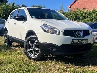 Używany Nissan Qashqai Visia 117 KM (86 kW) 2012 Biały SUV