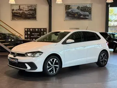 Gebraucht VW Polo Life 95 PS (69 kW) 2023 Weiß Kleinwagen