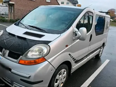 Gebraucht Renault Trafic 101 PS (74 kW) 2003 Silber Van / Kleinbus