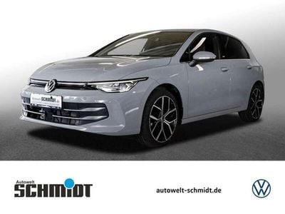 Mondsteingrau Gebraucht 2024 VW Golf VIII Edition Limousine | 27.600 € (Guter Preis)