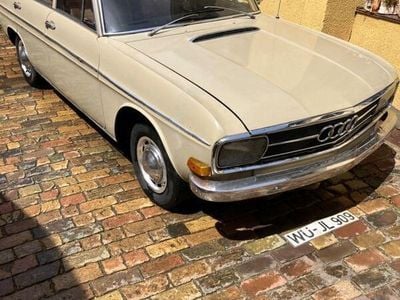 Audi 80
