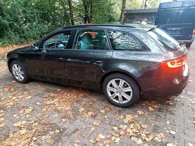Gebraucht Audi A4 177 PS (130 kW) 2014 Grau Kombi