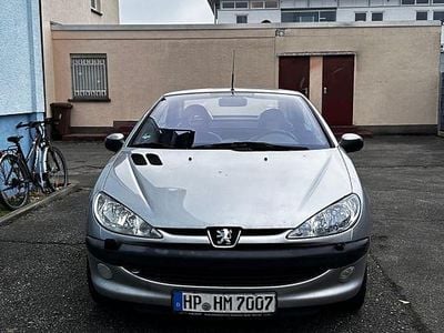 Gebraucht Peugeot 206 CC Platinum 109 PS (80 kW) 2002 Silber Cabrio