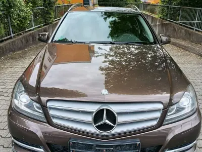 Gebraucht Mercedes C220 Avantgarde 170 PS (125 kW) 2012 Braun Kombi