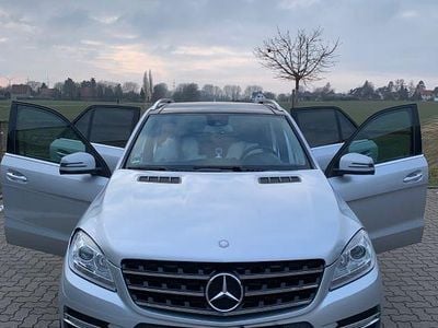 Gebraucht Mercedes ML350 258 PS (189 kW) 2013 Silber SUV