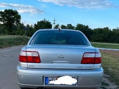 Opel Omega