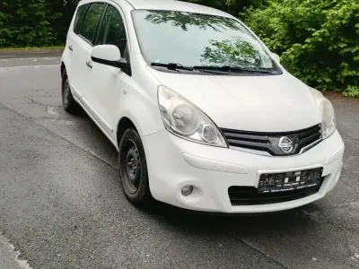 Gebraucht Nissan Note Acenta 88 PS (64 kW) 2011 Weiß Kleinwagen
