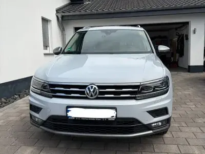 Gebraucht VW Tiguan Allspace Comfortline 150 PS (110 kW) 2017 Weiß SUV