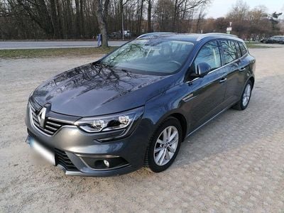 Gebraucht Renault Mégane GrandTour Intens 132 PS (97 kW) 2018 Grau Kombi
