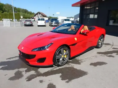 Usata Ferrari Portofino 600 CV (441 kW) 2019 Rosso Cabrio