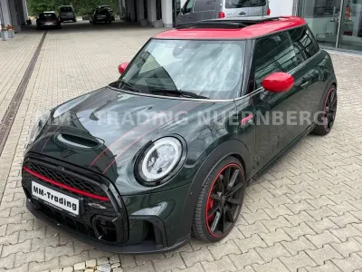 Gebraucht Mini John Cooper Works 231 PS (169 kW) 2023 Grün Kleinwagen