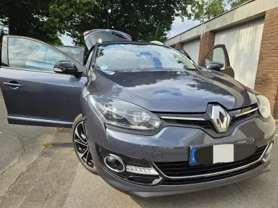 Gebraucht Renault Mégane GrandTour Bose Edition 131 PS (96 kW) 2016 Andere farben Kombi