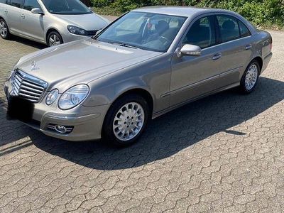 Gebraucht Mercedes E200 Elegance 184 PS (135 kW) 2006 Beige Limousine