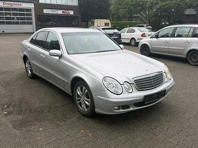 Mercedes E200
