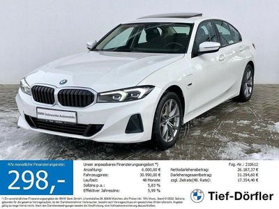 Weiß Gebraucht 2022 BMW 320e Limousine | 30.990 € (Fairer Preis)