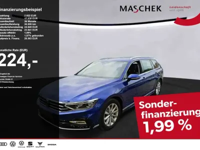 Gebraucht VW Passat R-line 150 PS (110 kW) 2023 Blau Kombi