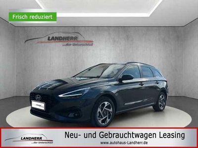 Neu Hyundai i30 140 PS (102 kW) 2025 Grün Kombi