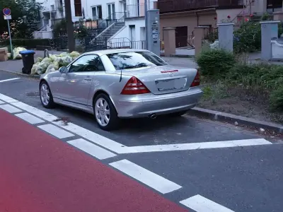 Gebraucht Mercedes SLK320 218 PS (160 kW) 2000 Silber Cabrio