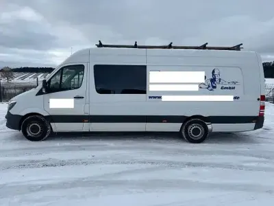 Używany Mercedes Sprinter 190 KM (139 kW) 2015 Czerwony Van
