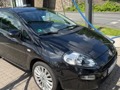 Gebraucht Fiat Punto Street 69 PS (50 kW) 2014 Schwarz Kleinwagen