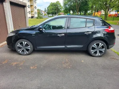 Gebraucht Renault Mégane Bose Edition 132 PS (97 kW) 2011 Schwarz Limousine