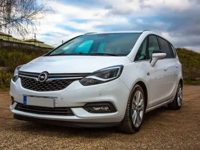 Gebraucht Opel Zafira Business Innovation 170 PS (125 kW) 2016 Weiß Van / Kleinbus