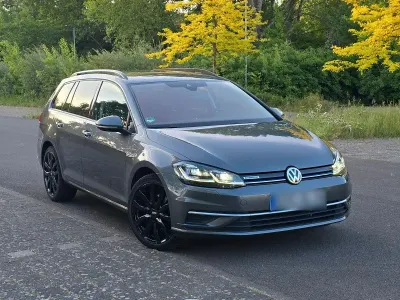 Gebraucht VW Golf VII 131 PS (96 kW) 2019 Grau Kombi