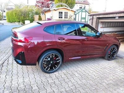 Gebraucht BMW X4 M Sport 360 PS (264 kW) 2023 Rot SUV