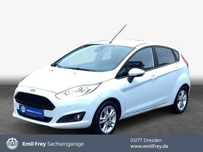 Gebraucht Ford Fiesta Celebration 101 PS (74 kW) 2016 Weiß Limousine