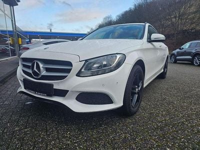 Gebraucht Mercedes C250 204 PS (150 kW) 2015 Weiß Kombi