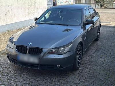 Gebraucht BMW 525 185 PS (136 kW) 2004 Grau Limousine