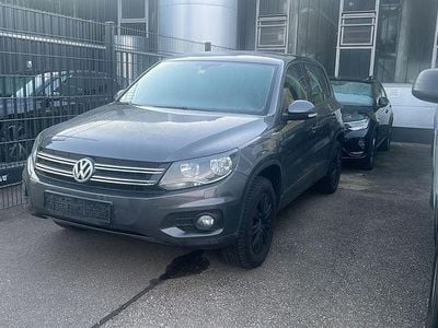 Gebraucht VW Tiguan 140 PS (102 kW) 2012 Grau SUV