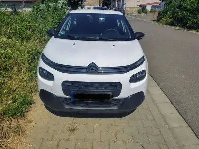 Gebraucht Citroën C3 Live 82 PS (60 kW) 2017 Weiß Limousine
