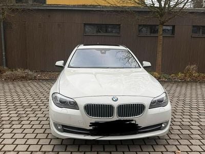 Gebraucht BMW 525 118 PS (86 kW) 2012 Weiß Kombi