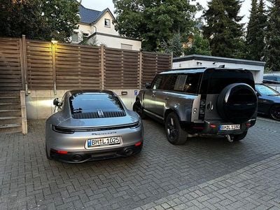 Begagnad Land Rover Defender HSE Dynamic 300 HK (220 kW) 2022 Silver SUV