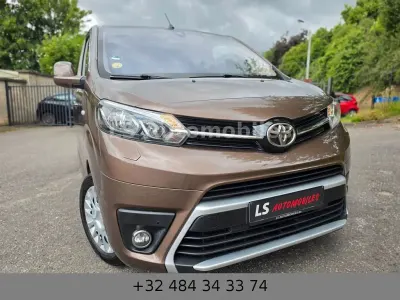 Gebraucht Toyota Proace 122 PS (89 kW) 2020 Braun Van / Kleinbus