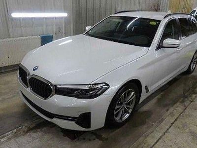 Gebraucht BMW 520 190 PS (139 kW) 2021 Mineralweiss Kombi