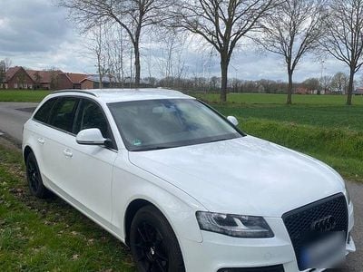 Second-hand Audi A4 Design 218 CP (160 kW) 2009 Alb Break