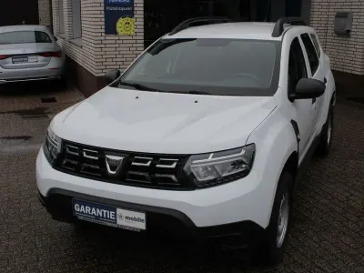 Second-hand Dacia Duster Essentiel 101 CP (74 kW) 2022 Alb SUV