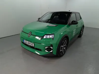 Gebraucht Renault 5 E-Tech Urban 89 kW (122 PS) 2026 Grün Limousine