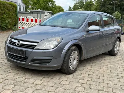 Gebraucht Opel Astra Basis 105 PS (77 kW) 2004 Grau Limousine