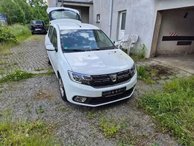 Gebraucht Dacia Sandero Comfort 90 PS (66 kW) 2017 Weiß Limousine