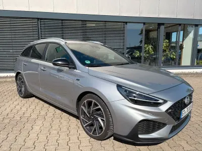Gebraucht Hyundai i30 Trend 160 PS (117 kW) 2023 Silber Kombi