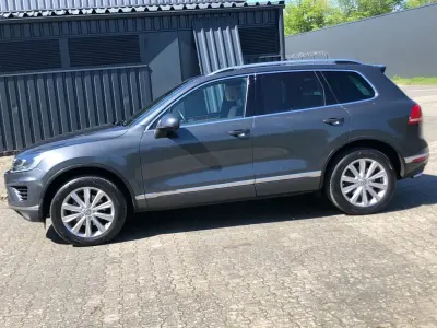 Używany VW Touareg Exclusive 262 KM (192 kW) 2015 Szary SUV