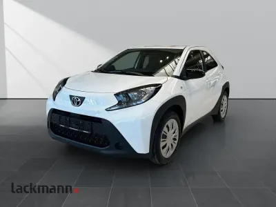 Neu Toyota Aygo X Business Edition 72 PS (52 kW) 2025 Weiss SUV