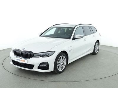 Weiß Gebraucht 2021 BMW 330 M Sport Kombi | 28.880 € (Fairer Preis)